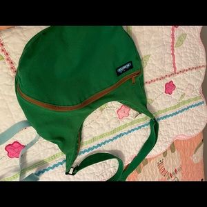 Kavu crossbody in great spring color